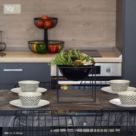 Porto Boutique #A Apartment Thessaloniki Exterior photo